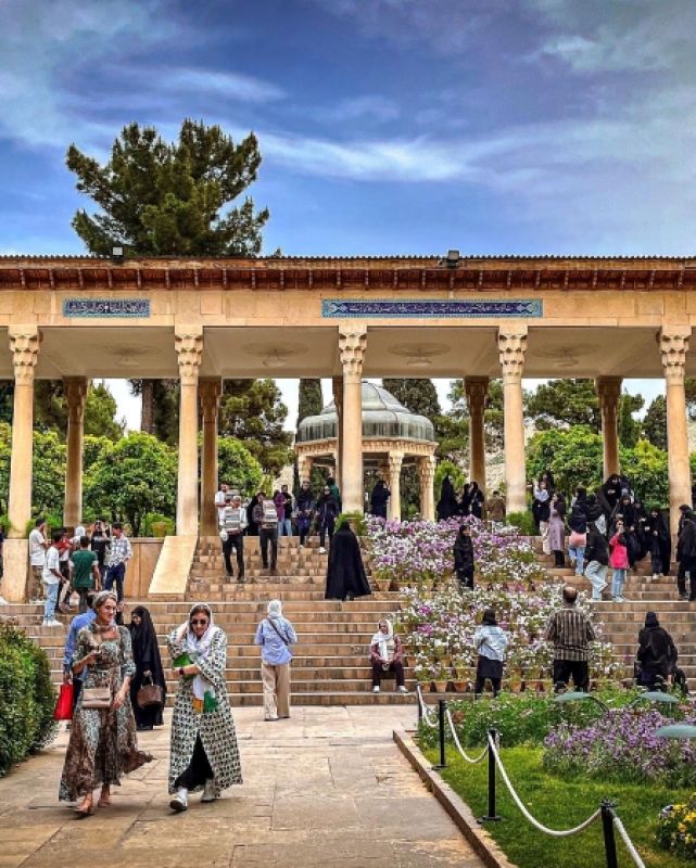 آرامگاه حافظیه