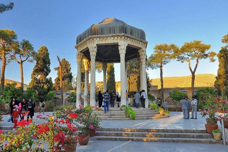 آرامگاه حافظیه